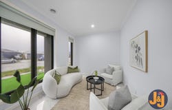 260 Toyon Road, Donnybrook, Vic 3064