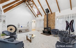 312 Manchester Road, Mooroolbark, Vic 3138