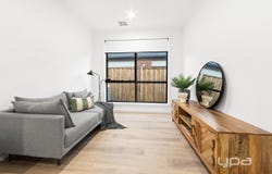 88 Clipstone Crescent, Fraser Rise, Vic 3336