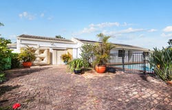2 Sara Avenue, Broadbeach Waters, Qld 4218