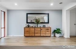 6 Prosperity Avenue, Cranbourne North, Vic 3977