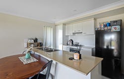 1&2/33 Mia Street, Wyreema, Qld 4352