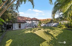 21 Houthem Street, Camp Hill, Qld 4152