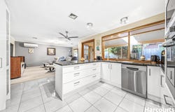 4 Towt Court, Rowville, Vic 3178