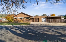 19 Wallace Street, Mount Beauty, Vic 3699