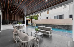 23 Nelson Place, Carindale, Qld 4152