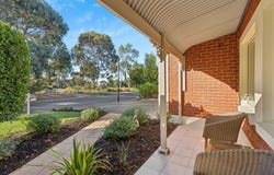 1 Weatherstone Crescent, Mawson Lakes, SA 5095