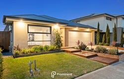 3 Houdan Way, Clyde North, Vic 3978
