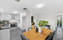 17 Marsden Place, Huntfield Heights, SA 5163