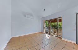 1/25 Manooka Drive, Cannonvale, Qld 4802