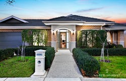 27 Woolwich Way, Taylors Hill, Vic 3037