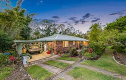 190 Woowoonga Hall Road, Woowoonga, Qld 4621