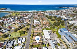 4/6 Peterborough Avenue, Lake Illawarra, NSW 2528