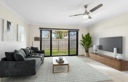 2/14 Ruby Crescent, Meridan Plains, Qld 4551