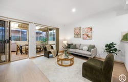 17B Windermere Crescent, Mawson Lakes, SA 5095