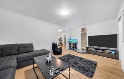 2 Elandra Way, Cranbourne West, Vic 3977