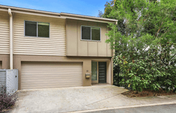 33 Currumbin Chase, Currumbin, Qld 4223
