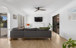 182 Bridgewater Drive, Kallaroo, WA 6025