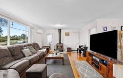 15 Lathlain Street, Clunes, Vic 3370