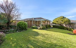 2 Moulamein Court, Hamlyn Heights, Vic 3215