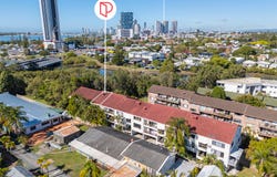 18/21 Huth Street, Labrador, Qld 4215