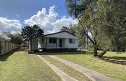 10 Menzies Street, Dysart, Qld 4745