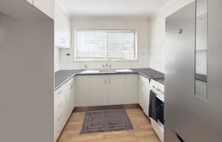 1/5 Mccann Street, South Gladstone, Qld 4680