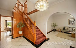 60 Kara Crescent, Gulfview Heights, SA 5096