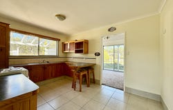 5 Shepherds Drive, Deuchar, Qld 4362