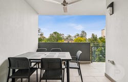 35/2 Laurence Street, St Lucia, Qld 4067