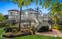 27 Bell Terrace, Graceville, Qld 4075