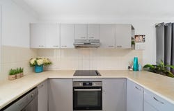 13 Earnshaw Street, Calamvale, Qld 4116