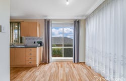 2/1A McIntosh Street, The Oaks, NSW 2570
