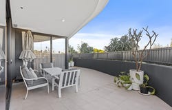 107/180 Marine Parade, Labrador, Qld 4215