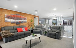 2/14 Tristan Court, Lavington, NSW 2641