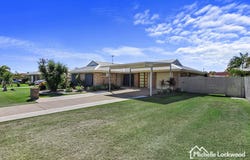 43 Bowerbird Avenue, Eli Waters, Qld 4655