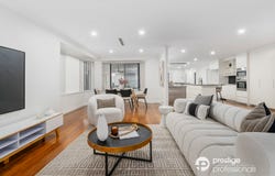 3 Yallum Court, Wattle Grove, NSW 2173