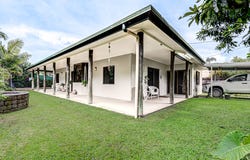 22 Enid Street, Flying Fish Point, Qld 4860