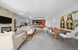 16 Sunbrite Avenue, Mermaid Beach, Qld 4218
