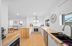 34 cooinda street, Eastern Heights, Qld 4305
