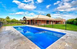 27 Weller Loop, Leschenault, WA 6233