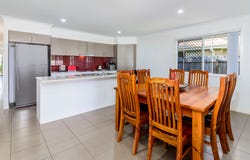 54 Benham Ave, Kallangur, Qld 4503