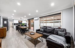 2 Pluto Close, Cranebrook, NSW 2749