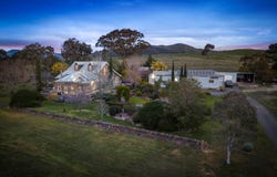 33 Clokes Lane, Amphitheatre, Vic 3468