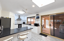 4 Houlahan Place, Carnarvon, WA 6701