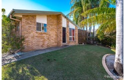 1&2/8 Poole Street, Kawana, Qld 4701