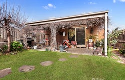 12 ROSLYN PARK DRIVE, Harkness, Vic 3337