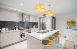 2B Summit Avenue, Hampton, Vic 3188