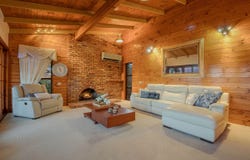 4 Keira Court, Rochedale South, Qld 4123