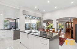 42 Portree Way, Ardross, WA 6153